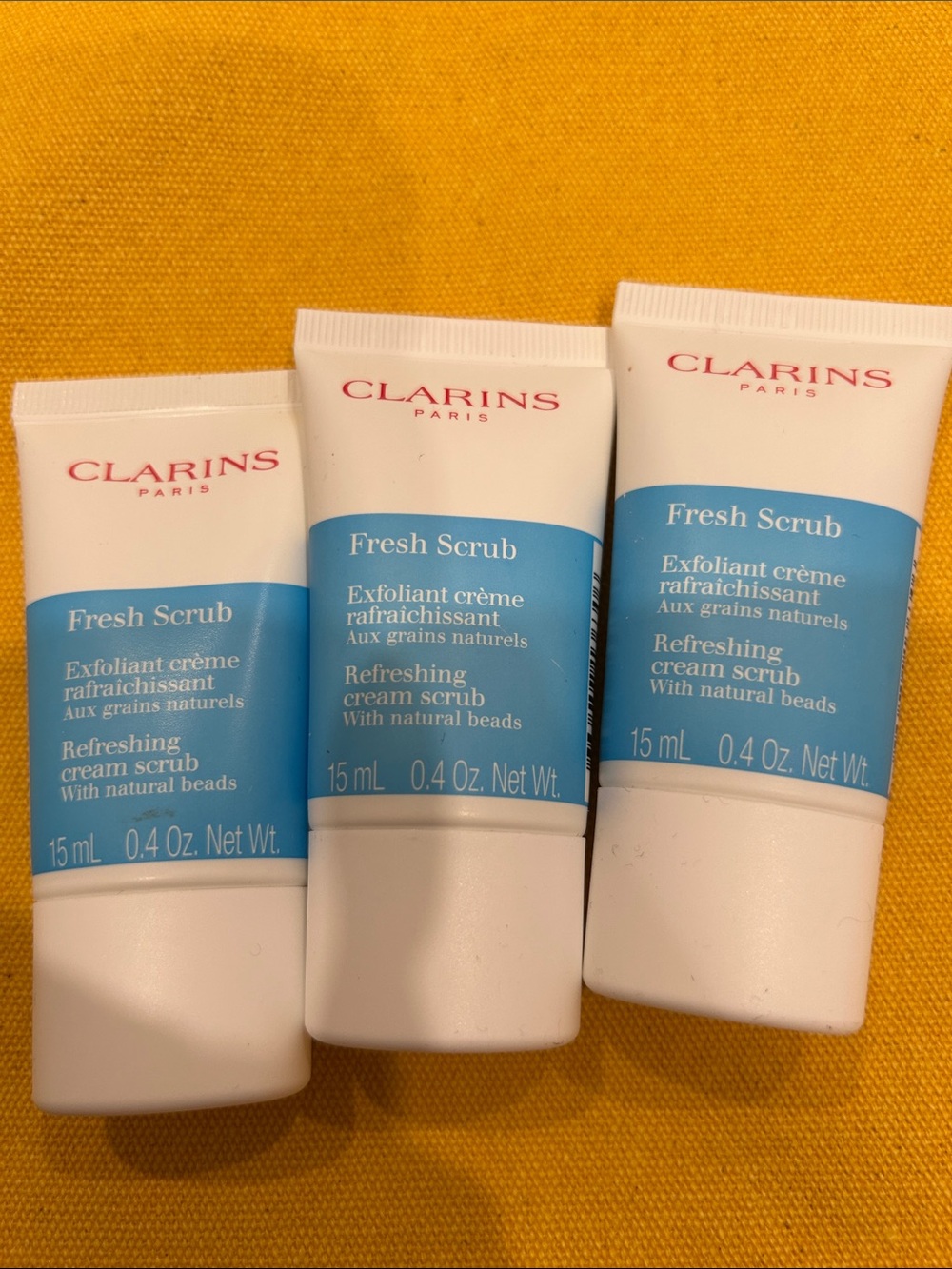 Clarins Fresh Scrub Cream Exfoliant - White & Blue